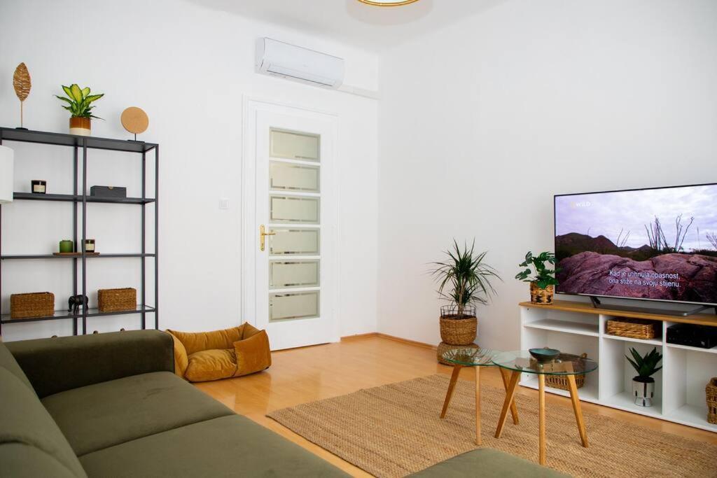 Brand New City Center Apartment Nostalgija Split Exterior foto