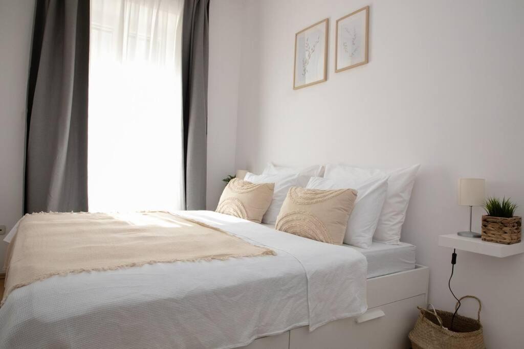 Brand New City Center Apartment Nostalgija Split Exterior foto
